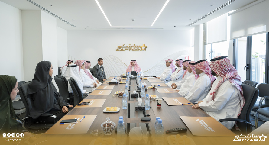 The First Meeting of the Labor Committee in Its Sixth Term
